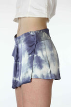 Load image into Gallery viewer, Mini Skirt In Silk Satin, Tie-Dyed
